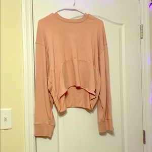 Long sleeve, cropped sweatshirt